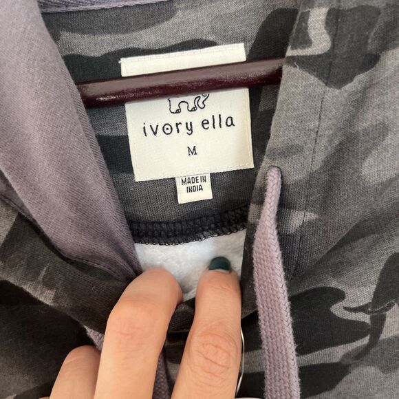 IVORY ELLA Limited Edition Women’s Grayscale Camo Elephant Print Hoodie- Medium - Picture 6 of 11